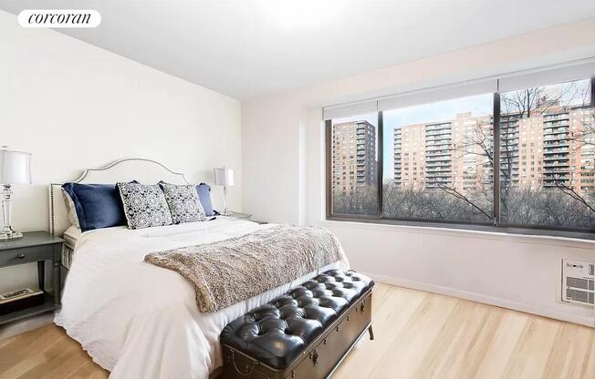 1 bed, 1 bath, $4,950, Unit 6Y