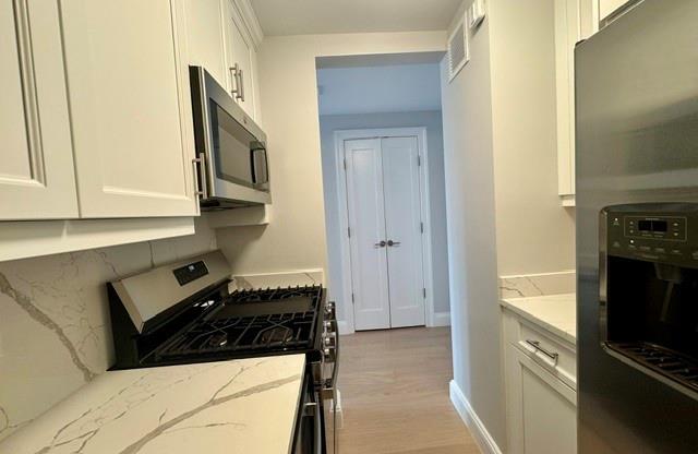 Studio, 1 bath, 545 sqft, $4,550, Unit 1810