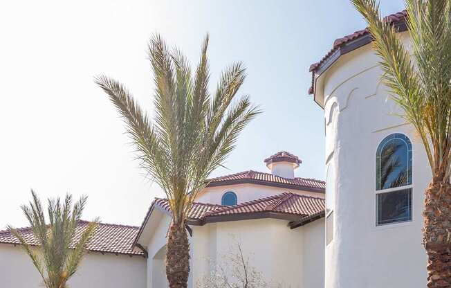 Architecture New apartments in Fresno at The Villas at Ellis Manor, Fresno, CA