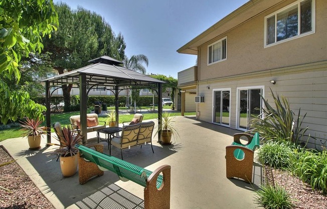 Outdoor Patio at The Arbors at Mountain View, California