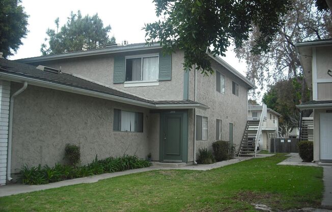 2 beds, 1 bath, $2,650