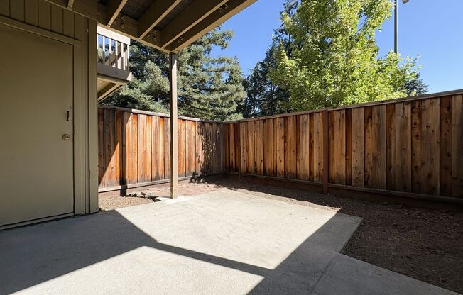 2 beds, 2 baths, $3,400, Unit # 209
