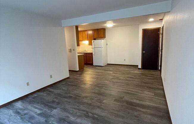 1 bed, 1 bath, $895, Unit 45