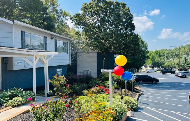 1 bed, 1 bath, 715 sqft, $1,000, Unit 6960-101