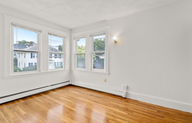 3 beds, 1.5 baths, 1,100 sqft, $3,150, Unit 38