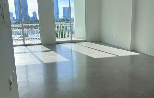 Studio, 1 bath, 800 sqft, $2,800, Unit Unit 406