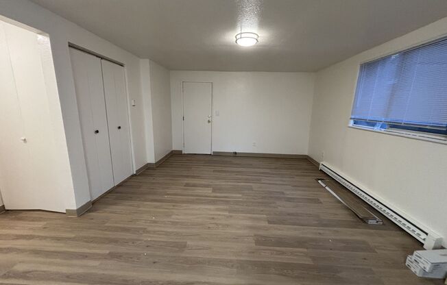1 bed, 1 bath, 600 sqft, $1,495, Unit B