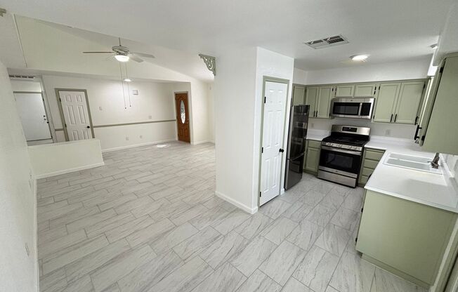 Gorgeous 4Bed/2Bath home located in Ranch House Estates