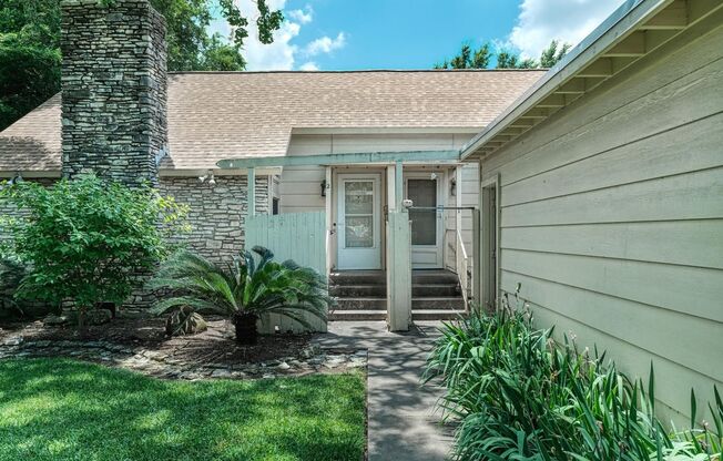 2711 St Edwards Cir