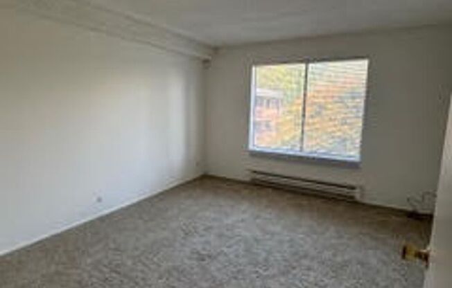 1 bed, 1 bath, $2,650