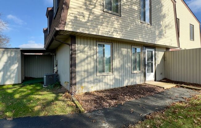 Charming 3 Bedroom/1 Bathroom Home in Rosedale, MD!