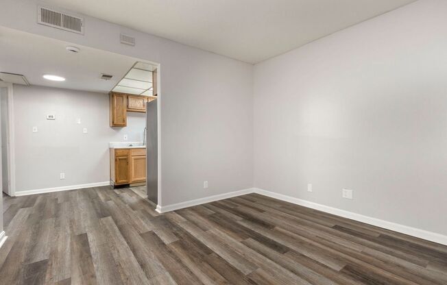 2 beds, 2 baths, 900 sqft, $1,050, Unit 308