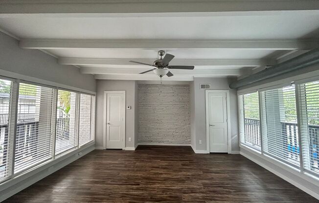 Studio, 1 bath, 500 sqft, $1,095, Unit 230