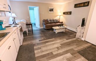 1 bed, 1 bath, 450 sqft, $995, Unit 2