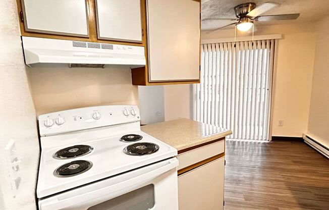 1 bed, 1 bath, 660 sqft, $1,250, Unit W - 043