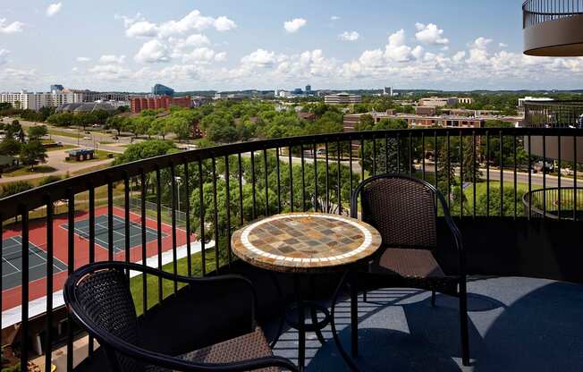 Large Balconies at Durham, Edina
