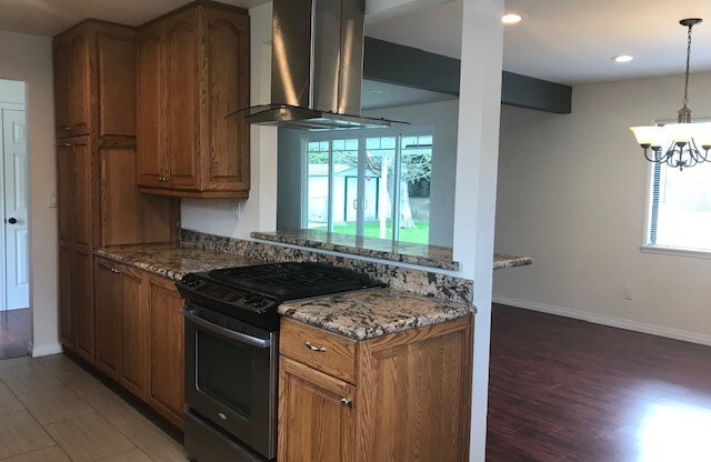 Single story 3 bed, 2 bath home with RV Access