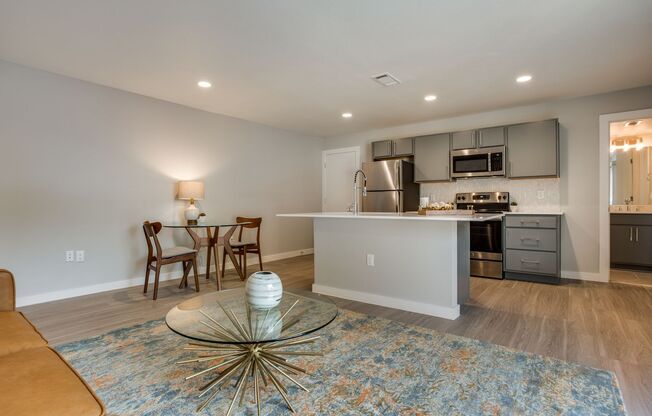 1 bed, 1 bath, 682 sqft, $1,309, Unit 140