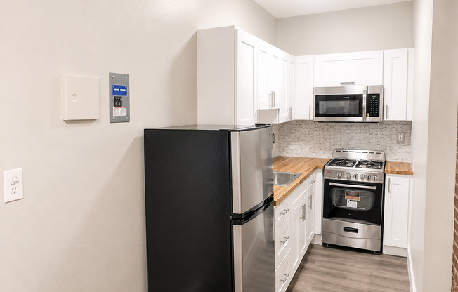 Studio, 1 bath, 275 sqft, $1,495, Unit 207