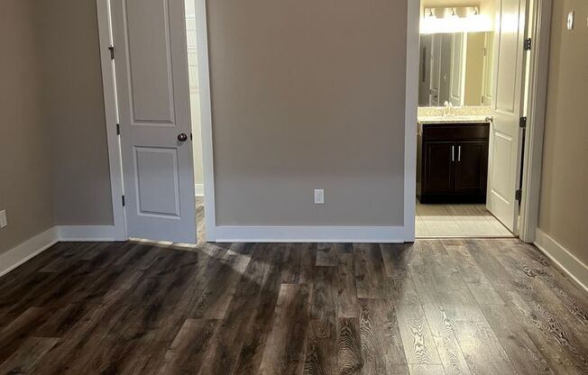 1 bed, 1 bath, 780 sqft, $960, Unit 124