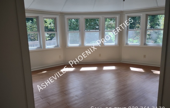 25 HOWLAND RD
