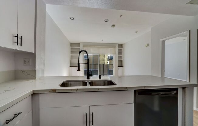 1 bed, 1 bath, 774 sqft, $2,848, Unit 114