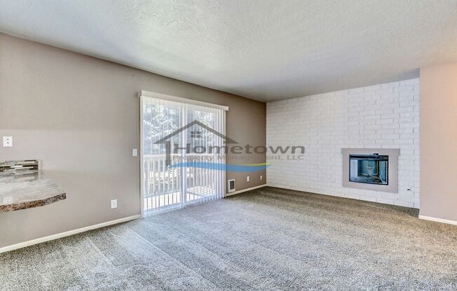 2 beds, 1 bath, 896 sqft, $1,400, Unit Unit 3