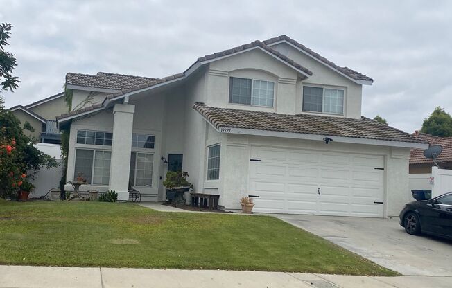 4 bedroom 2.5 bath + Office Home in beautiful Orangecrest!