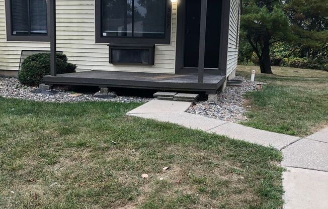 1 bed, 1 bath, 634 sqft, $839, Unit 5627 UD