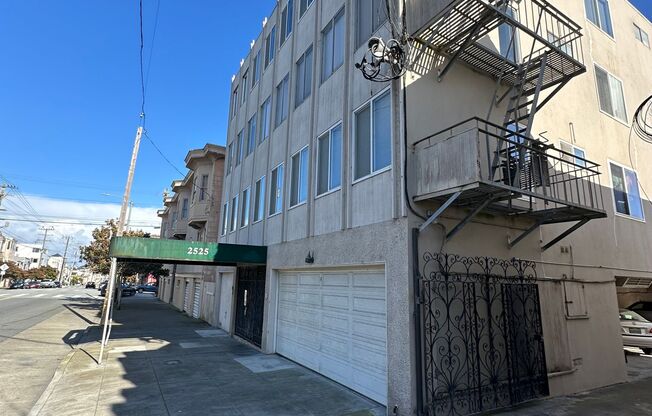 2525 Balboa Street (605r)