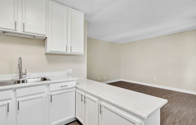2 beds, 1 bath, 650 sqft, $2,215, Unit Unit 047