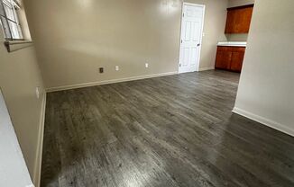 3 beds, 1 bath, $1,100