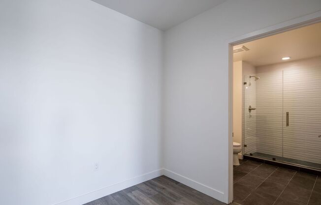 2 beds, 2 baths, 1,023 sqft, $5,485, Unit 406