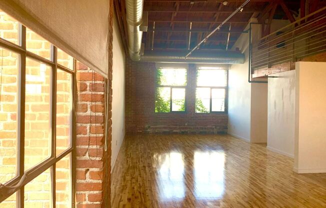 1 bed, 1 bath, 900 sqft, $3,950, Unit 2121 B216