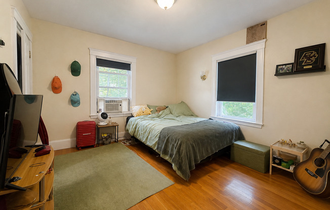 112 COLBORNE RD