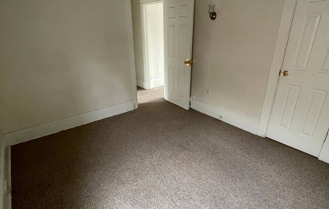 Clean 2BR up with offstreet parking and yard