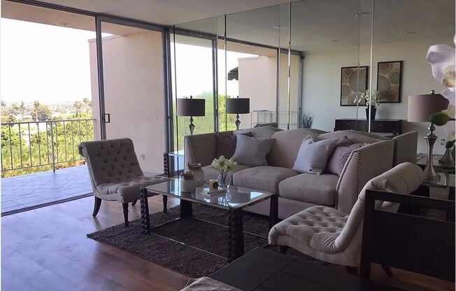 Stunning apartment in Baldwin Hills