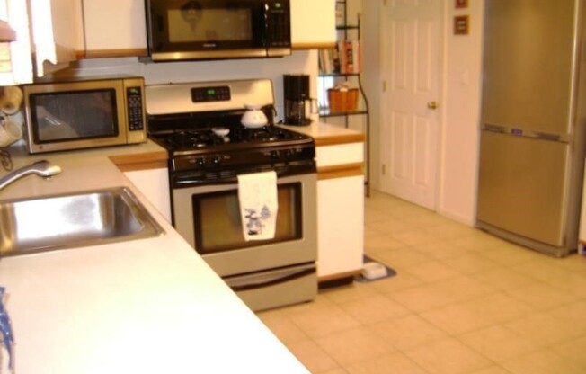 12 BRUCE RD