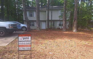 6562 CARRIAGE LN