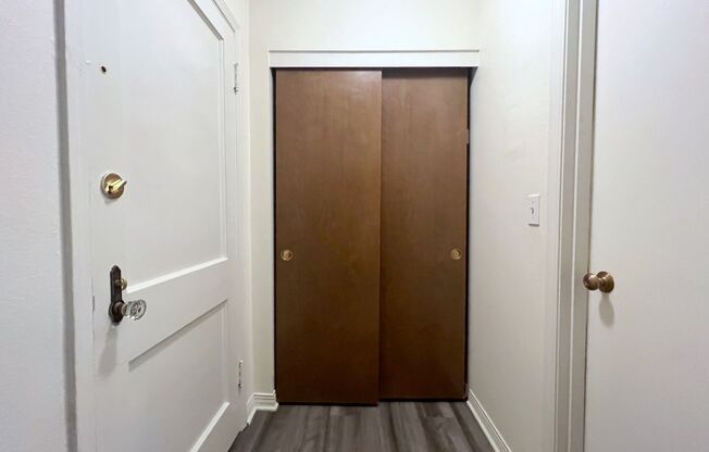 Studio, 1 bath, 488 sqft, $1,115, Unit 109
