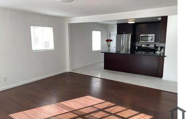 1171 ELM AVE