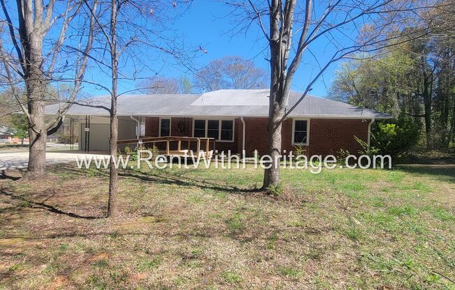 GRAMPA'S BUNGELOW - AWESOME BRICK RANCH WITH FULL UNFINISHED BASEMENT / GREAT LOCATION