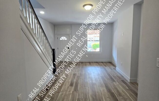 2161 W GRANGE AVE
