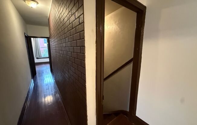 6 beds, 2 baths, 1,600 sqft, $2,000, Unit Unit 3