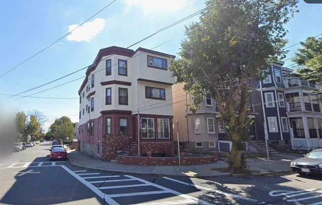 5 SAINT EDWARDS RD