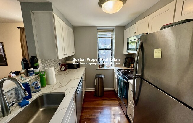 1933 Commonwealth Ave