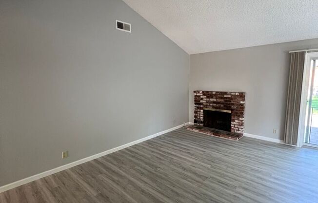 Newly Updated 4/2 Home! Remodeled Bathrooms! Extremely Well Maintained