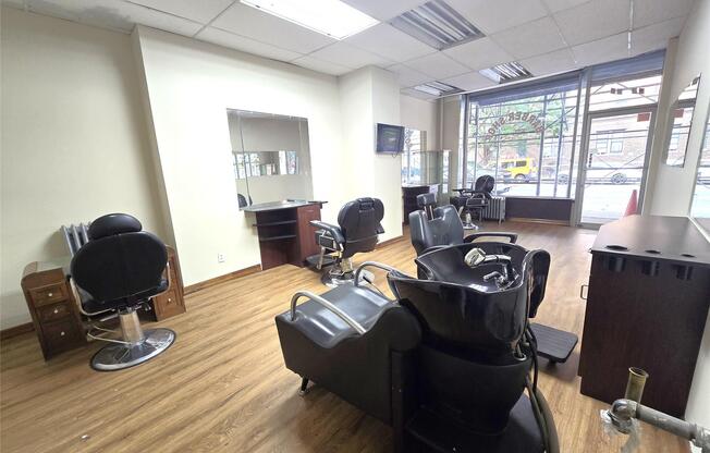 Studio, $3,600, Unit STORE 2