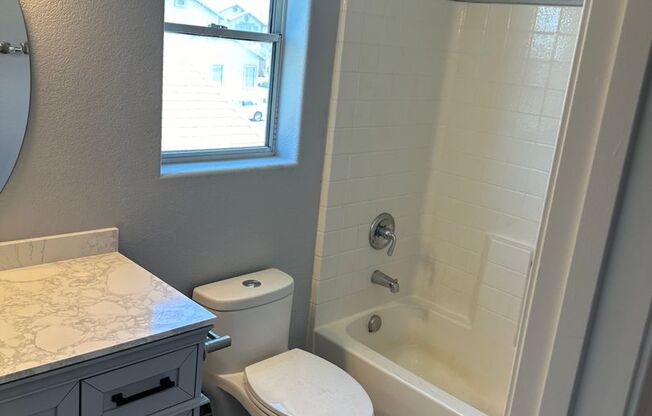 Newly Renovated 4 bedroom, 3 Bath with Pool