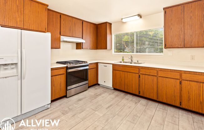 1 bed, 1 bath, 1,100 sqft, $3,125, Unit B